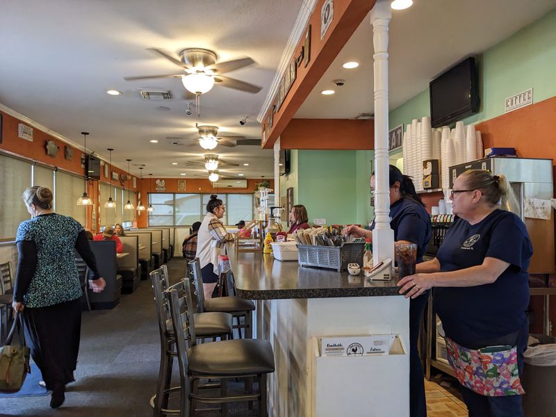 Laid-Back Roadside Atmosphere