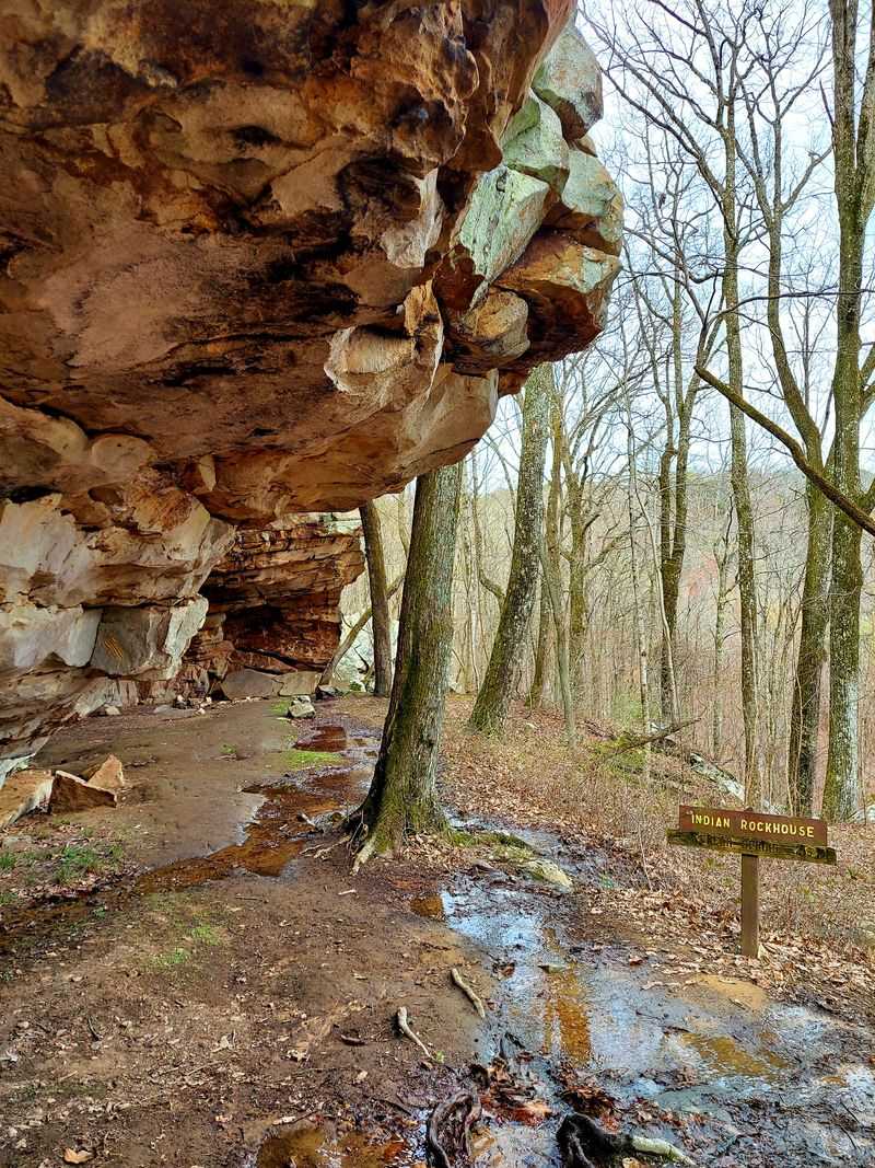 Squeeze Cave Overhang