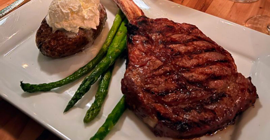 Colorado Steak Fans Swear This Spot Turns Beef Into Pure Culinary Art