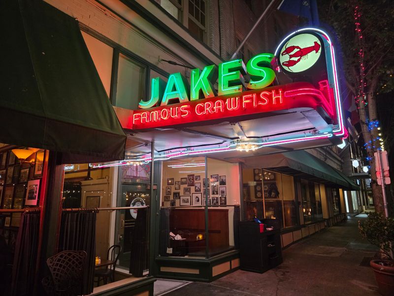 Jake’s Famous Crawfish – Portland