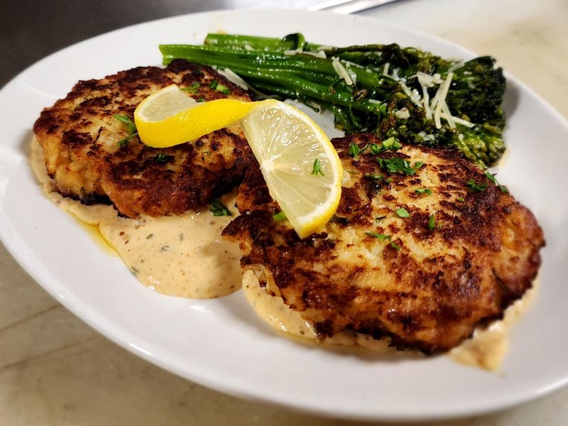 Seafood Cakes Starter