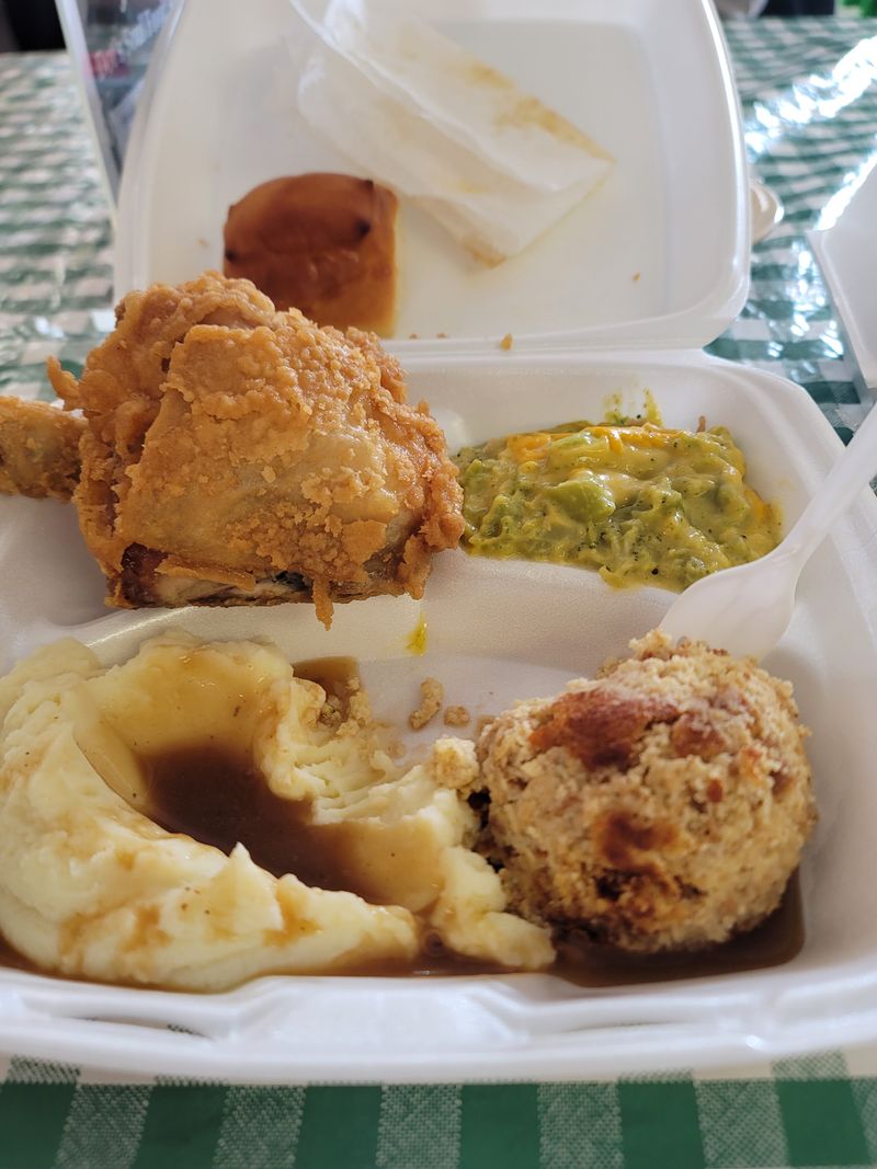 Smothered Pork Chops With Gravy Lakes