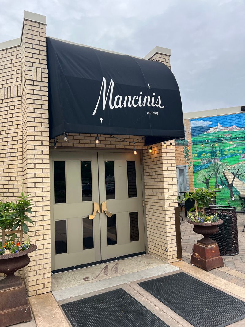 Mancini's Char House (St. Paul) - The old-school steakhouse that never left