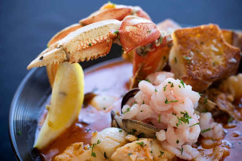 Market Case To-Go Crab Meat