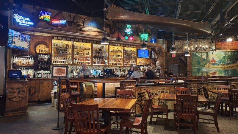 Bold Fashion Cocktail Pairing