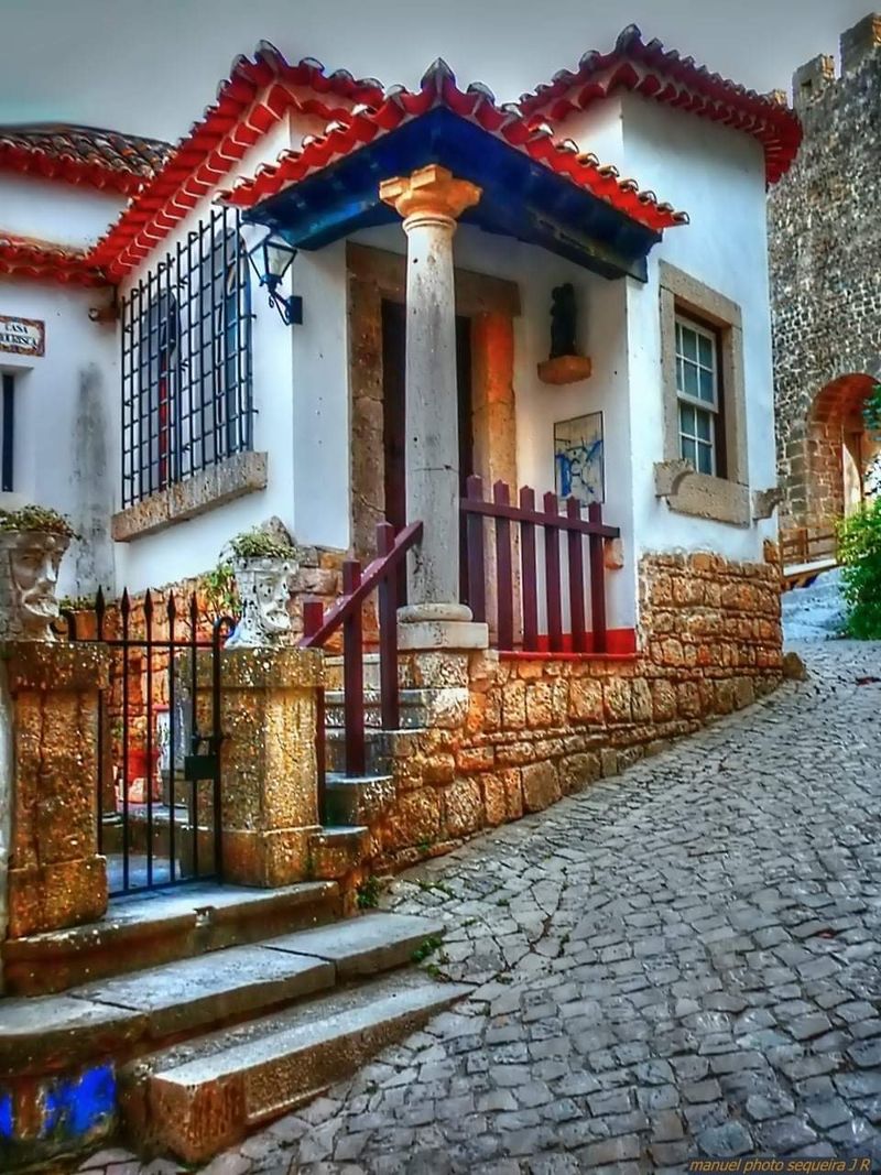 Quiet Corners and Viewpoints