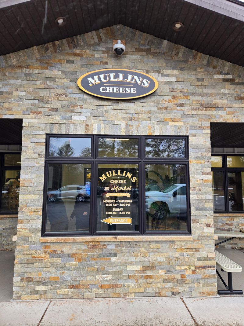 Mullins Cheese – Knowlton (near Mosinee)
