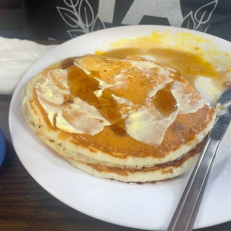 Fluffy Buttermilk Pancakes