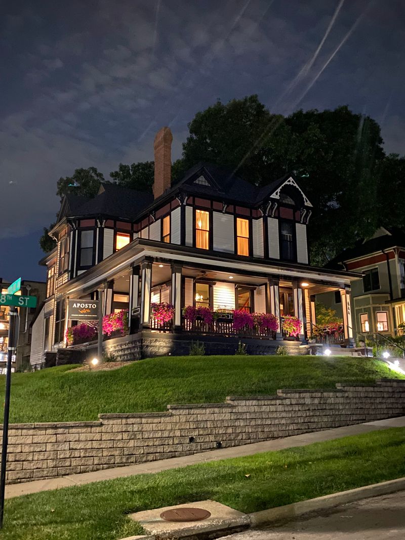 Victorian Mansion Atmosphere