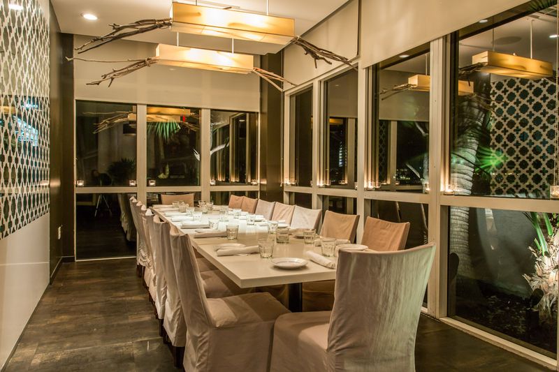 Reservations, Hours, And Timing Tips