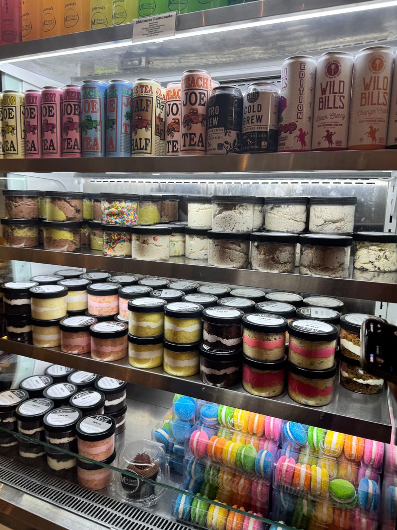 Shimmering Lemonade Sip