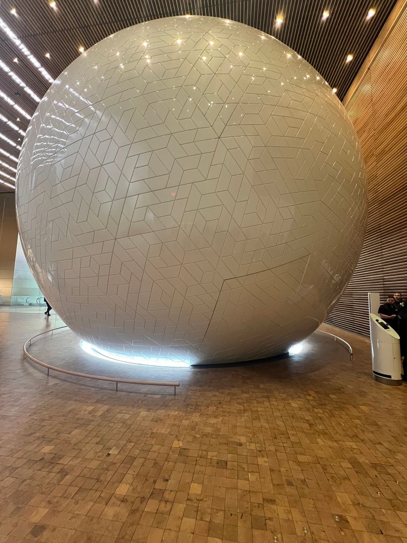 Watch The Comcast Experience Video Wall & Universal Sphere
