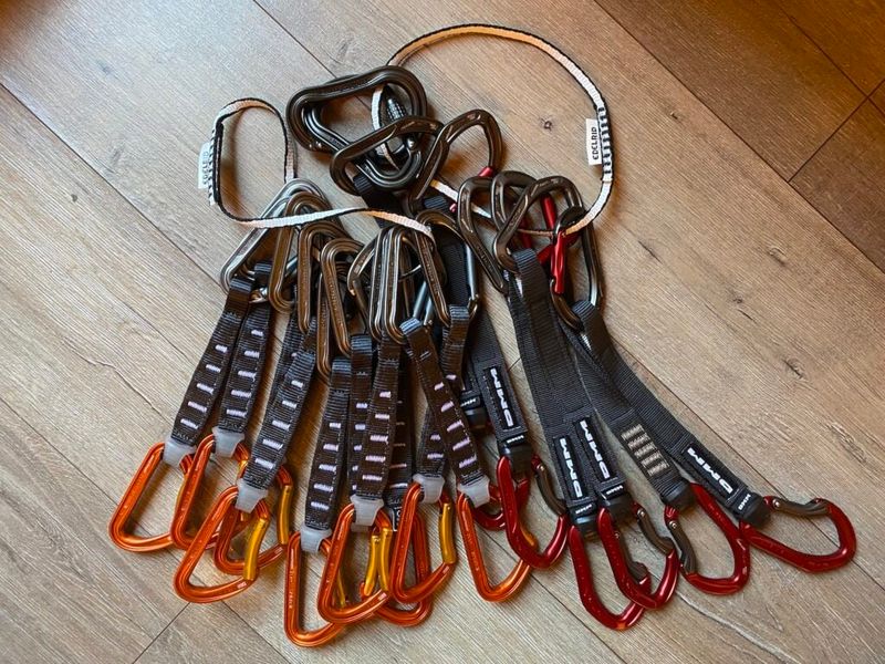 Quickdraws (Essential: Sport)