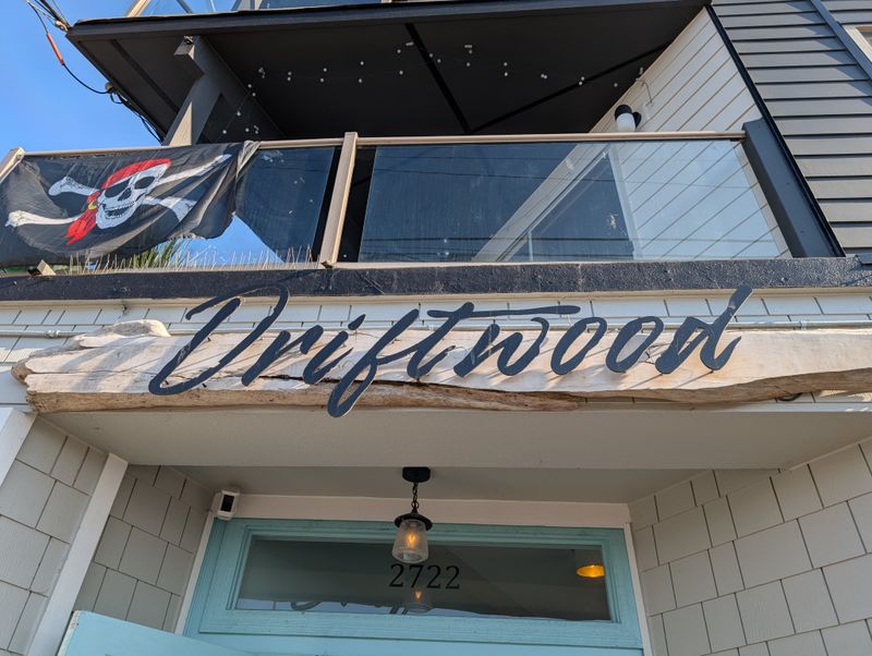 Driftwood – West Seattle (Alki Point)