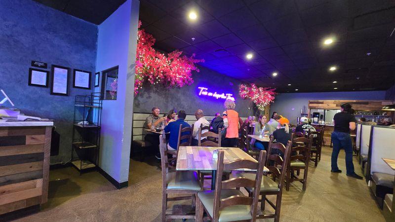 Por Favor Tacos & Tragos (Centennial Blvd)