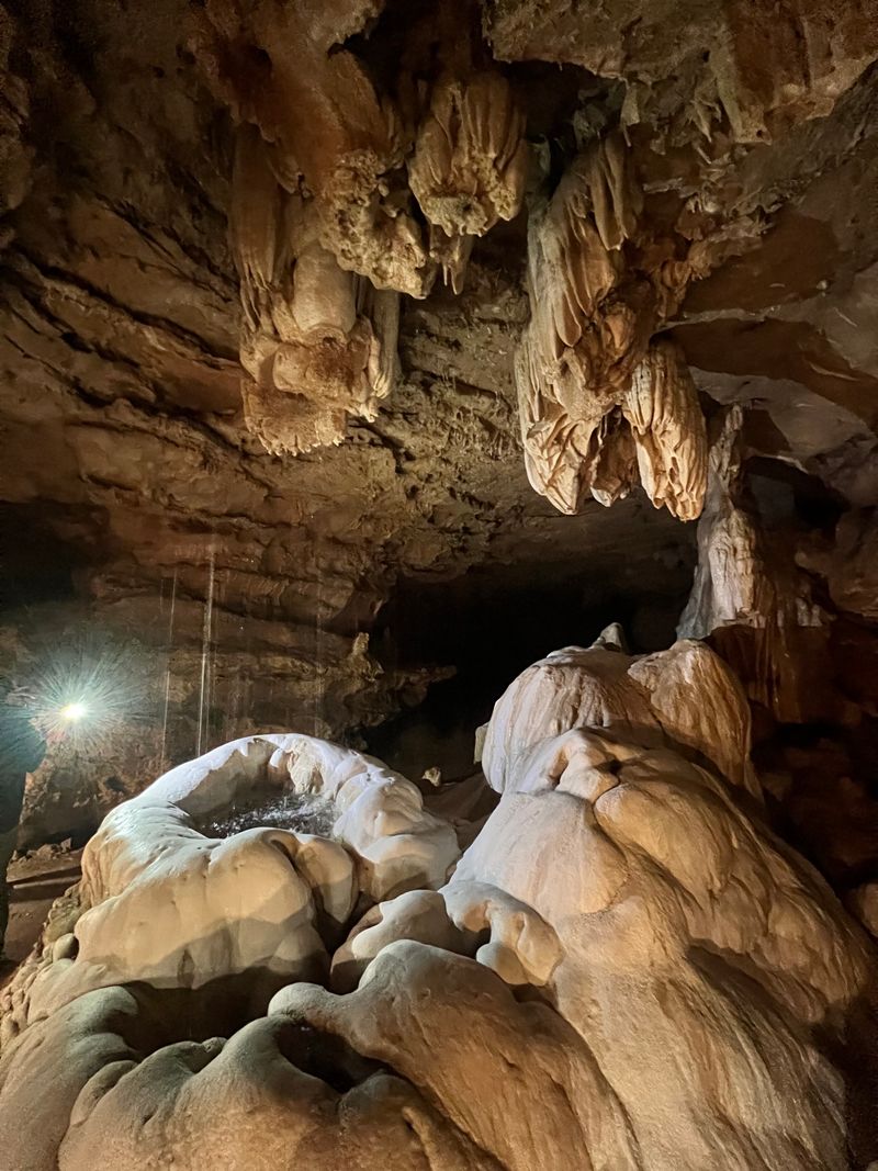 Ozark Cave & Tunnel Systems (MO–AR): Ozark Plateau Karst Aquifer Caves