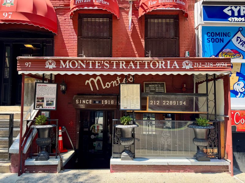 Monte's Trattoria (Greenwich Village, Manhattan)