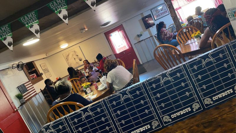 Willie Earl's Place – Carthage, Mississippi