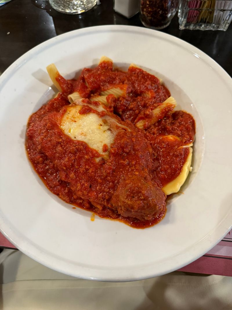 Rigatoni with Vodka Sauce