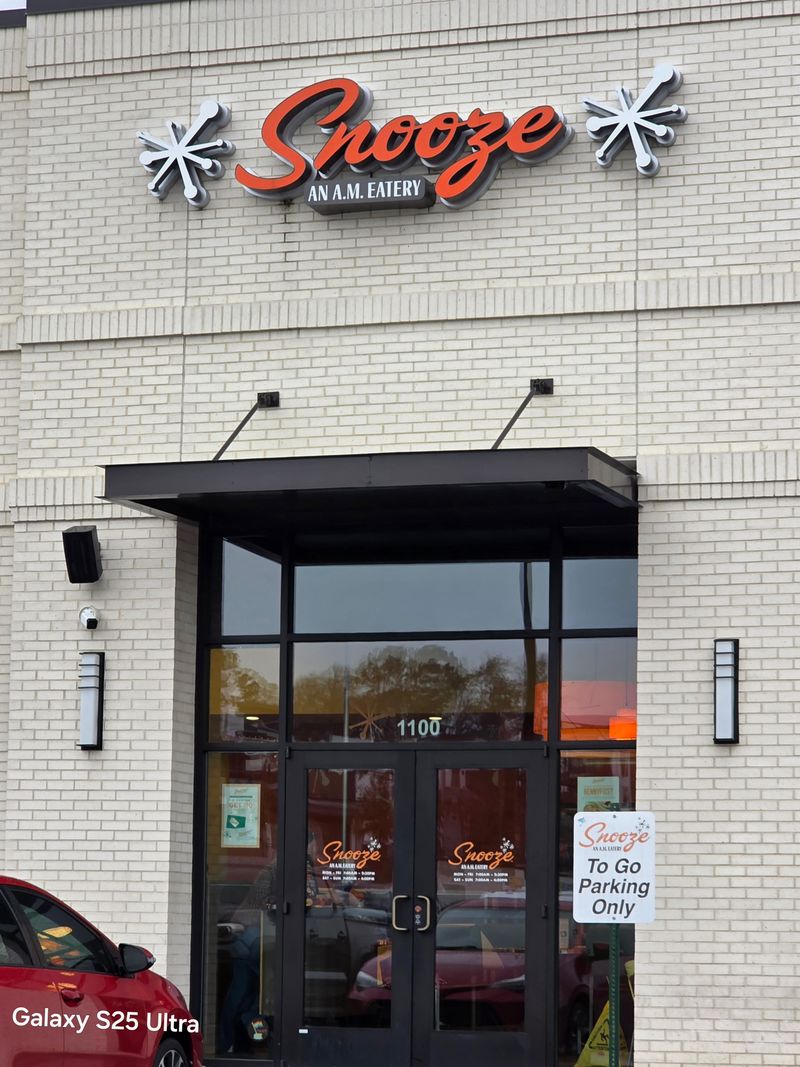 Snooze, an A.M. Eatery – Bacon Flight Paradise