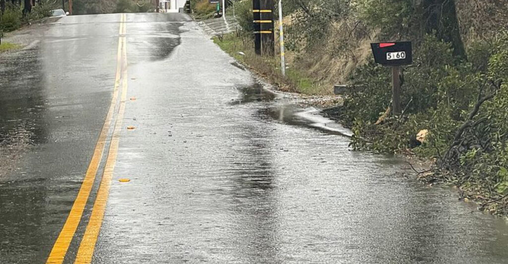 Flash Flood Warnings Blanket Los Angeles as High-Risk Storm Threatens Christmas Travel Across Southern California