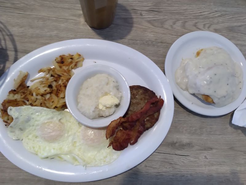 The Fan-Favorite Combo Plate