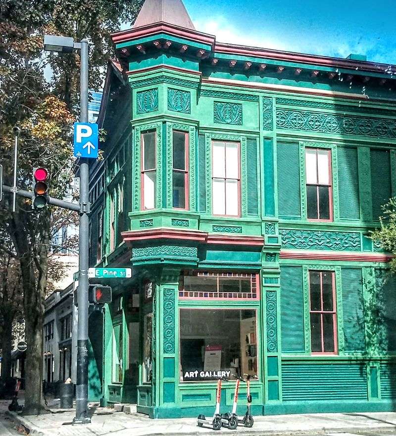 A Quiet Arrival On Court Avenue