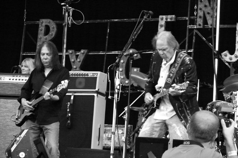 On the Beach - Neil Young (1974)