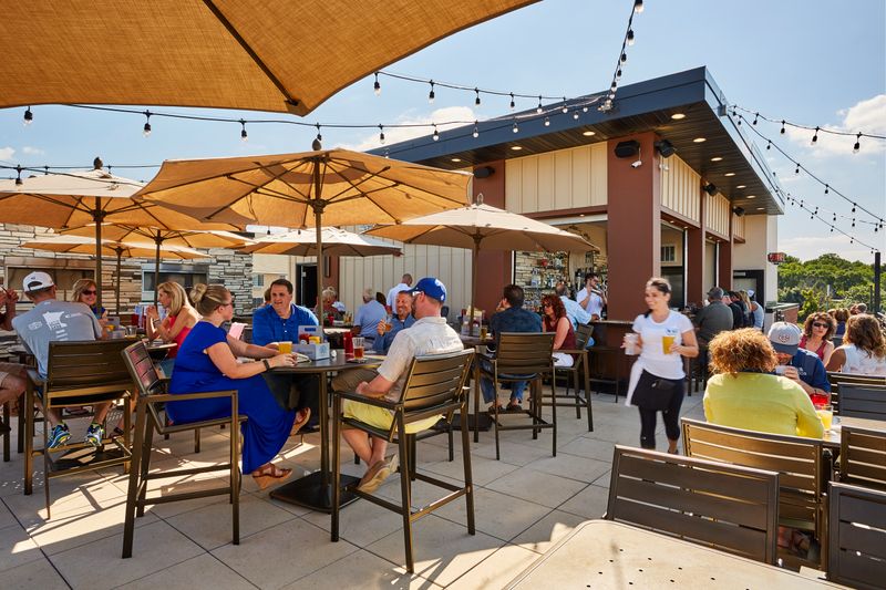 B-52 Burgers & Brew - Inver Grove Heights