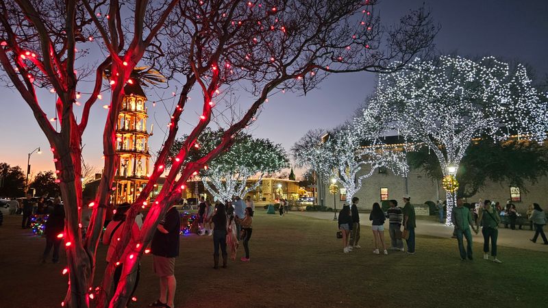 Holiday Shopping and Culinary Delights on Main Street