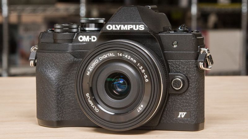 Olympus OM-D E-M10 Mark IV – The Value King with Stabilization