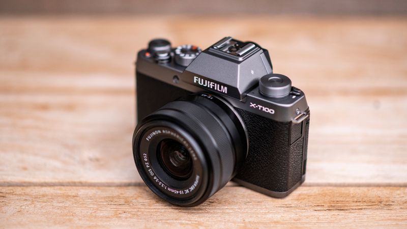 Fujifilm X-T100