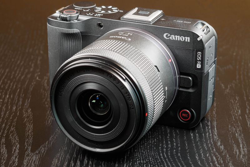 Canon EOS R50 V
