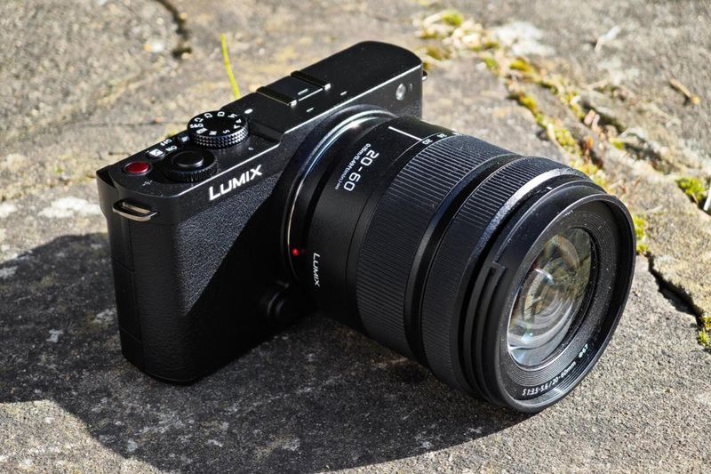 Panasonic Lumix S9