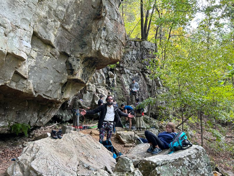 Guided Exploration Tours