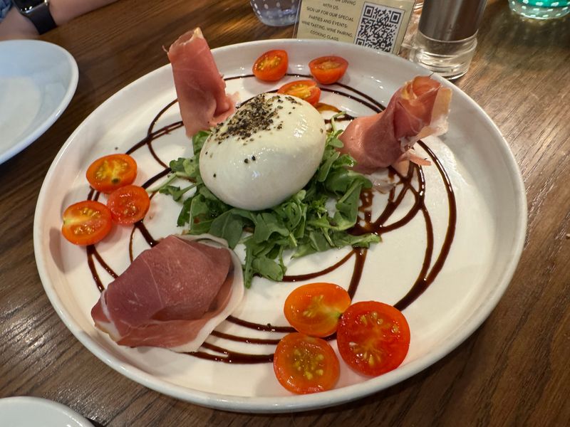 Signature Burrata And Heirloom Tomato Starter
