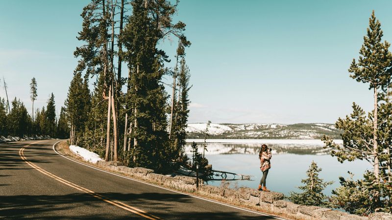 Yellowstone Lake becomes a snowy white void