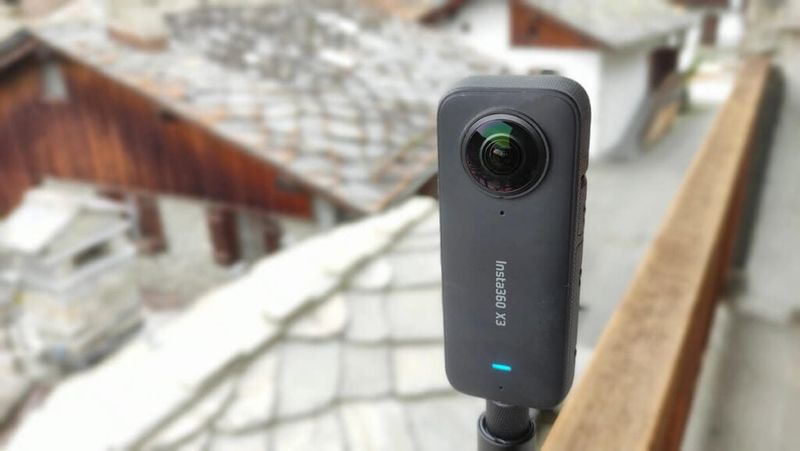 Insta360 X3
