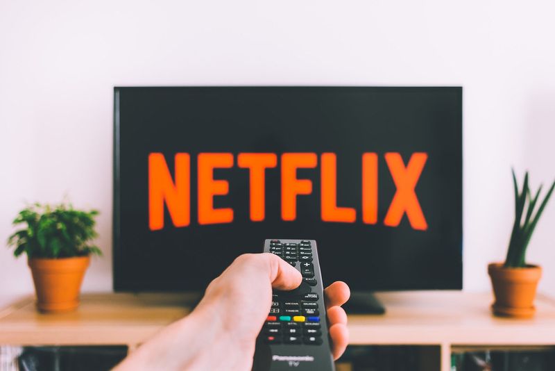 Netflix Splitting DVD and Streaming Into Qwikster