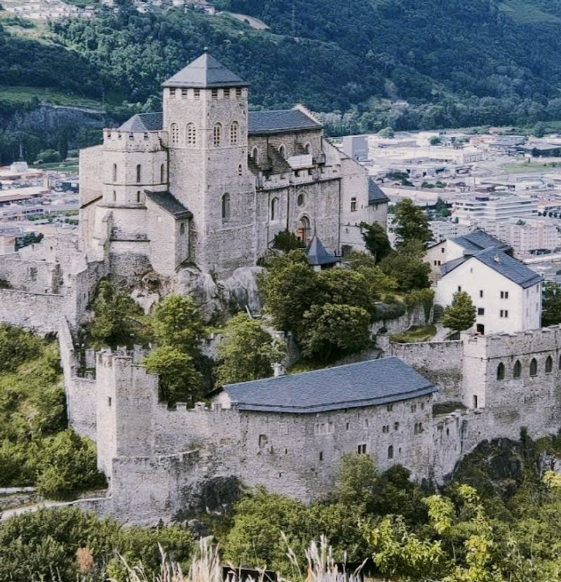 Sion – Twin Hilltop Castles Above the Rhône Valley