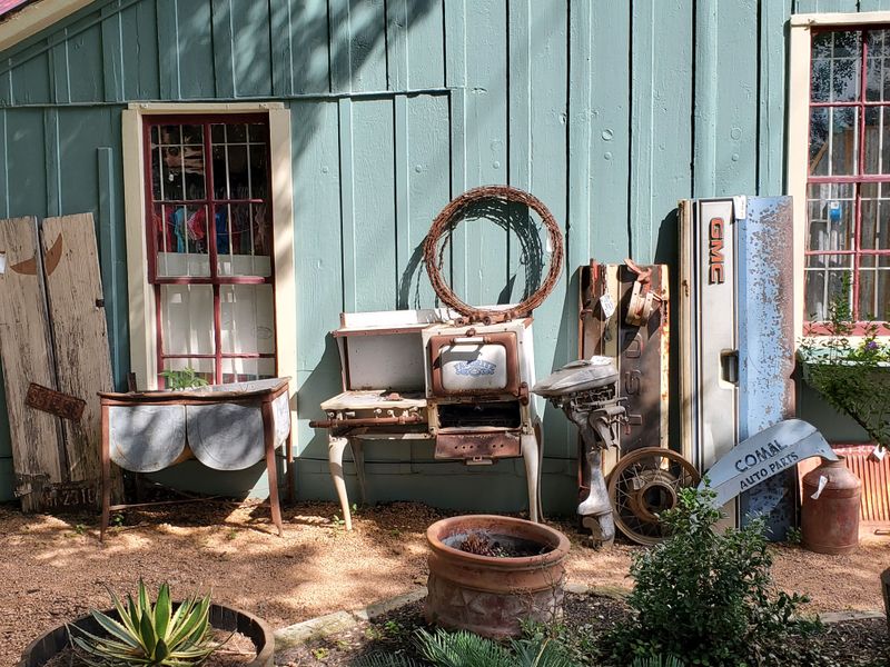 The Grapevine Vintage Market