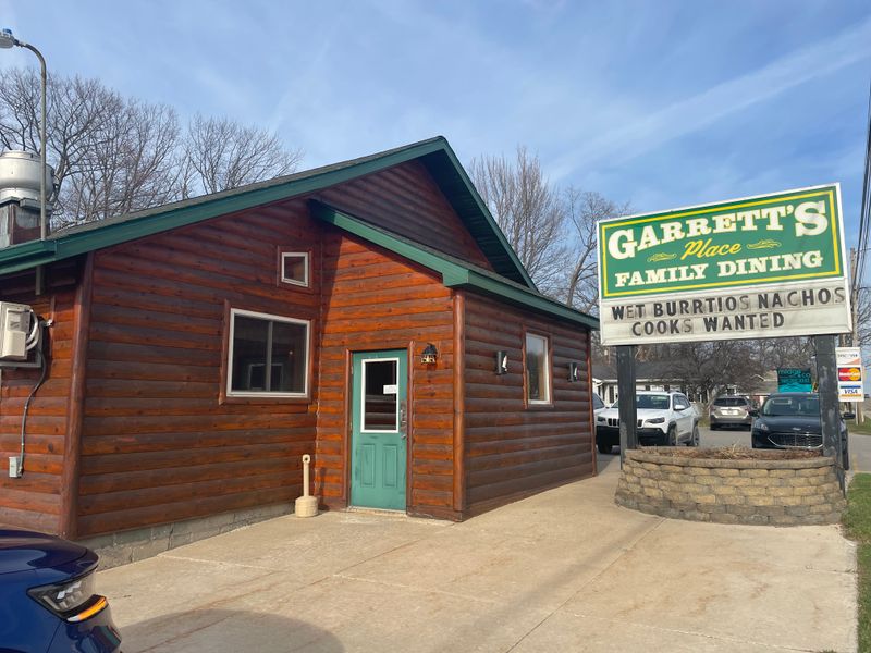 Garrett’s Place - Houghton Lake, MI