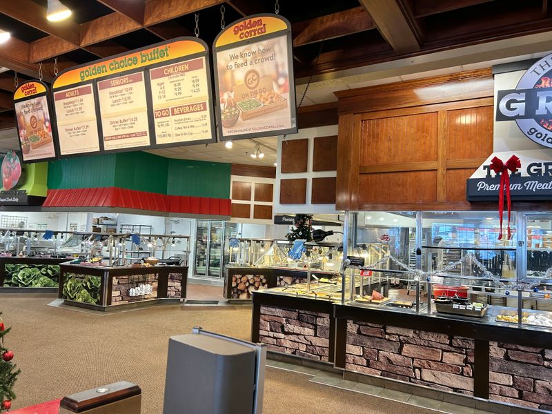 Golden Corral Buffet & Grill (Clinton Township)