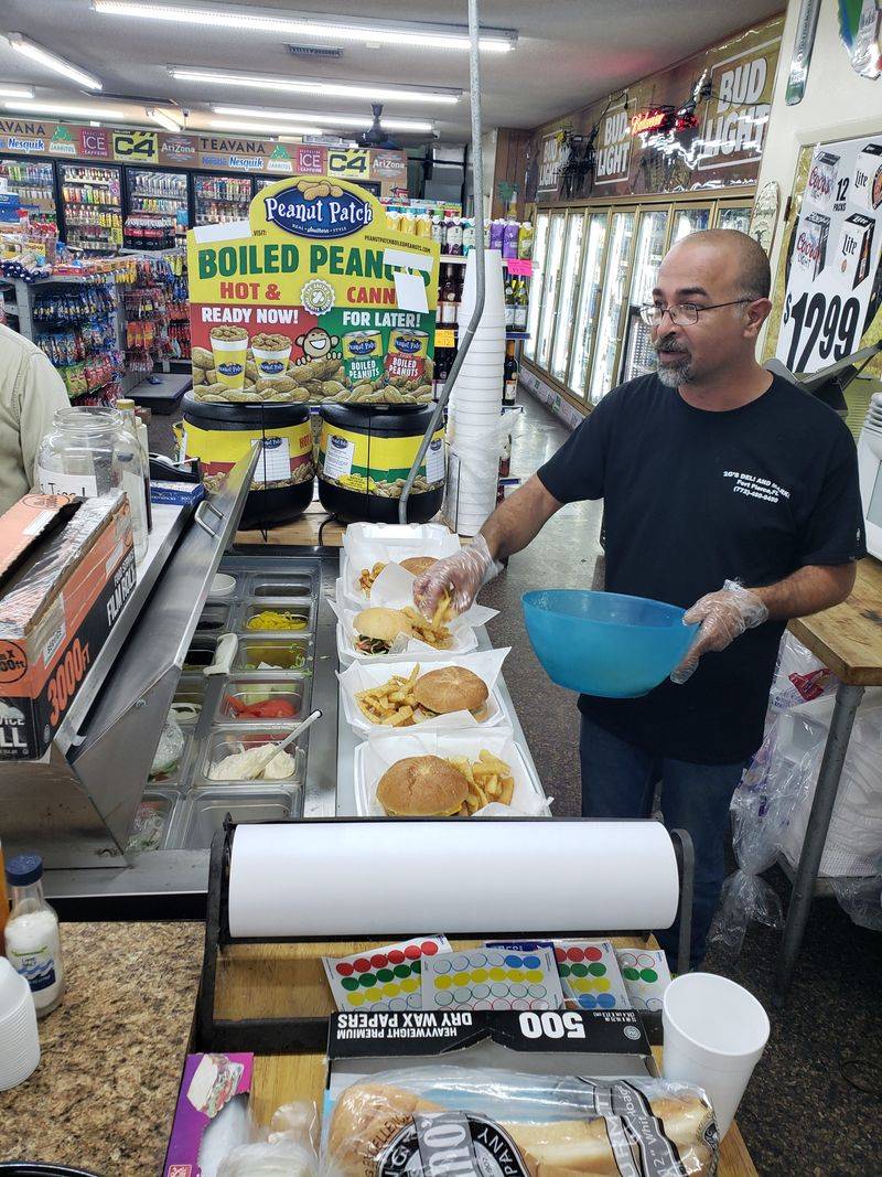 Two G's Market & Deli