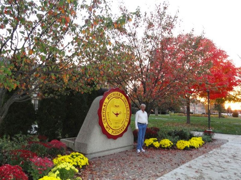 Seasonal Festivities Circuit