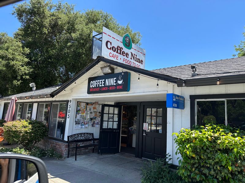 Quaint Shops and Cafés