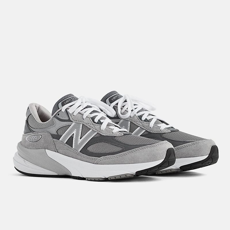 New Balance 990v6