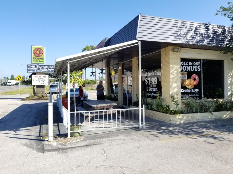 Hole In One Donuts - Zephyrhills