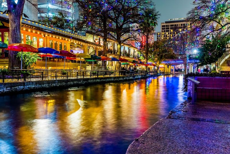 San Antonio River Walk & The Alamo, Texas