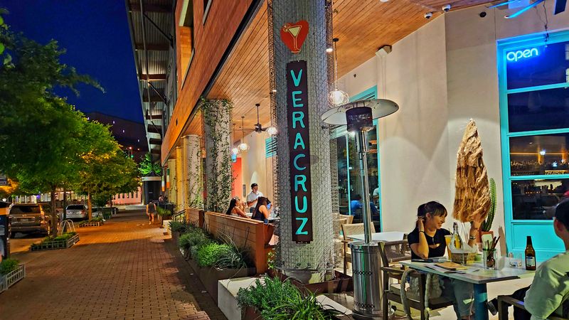 Veracruz Fonda & Bar